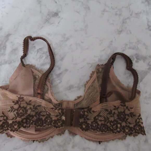 Wacoal Bra 34D Brown Embrace Lace Embroidered Underwire 65191 Back Closure - Picture 5 of 5